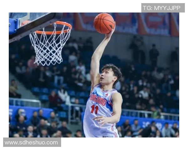 齐麟的崛起与挑战:探索新星在篮球赛场上的奋斗与成长之路 齐麟的崛起与挑战:探索新星在篮球赛场上的奋斗与成长之路