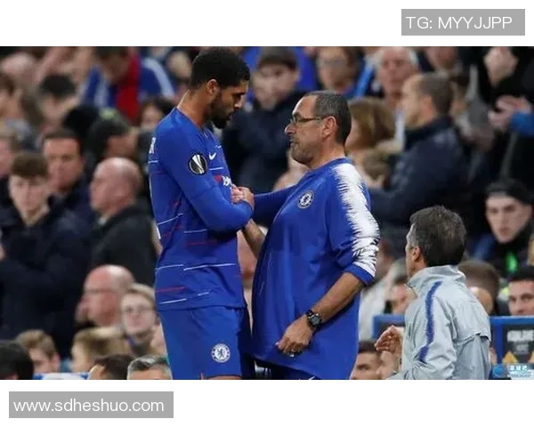 喀山宝石与苏维埃翼的较量揭示了足球战术与团队精神的完美结合