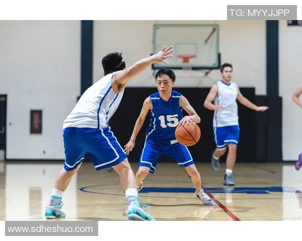 王泉泽的篮球之路:从青涩少年到职业球员的成长历程与奋斗故事 王泉泽的篮球之路:从青涩少年到职业球员的成长历程与奋斗故事